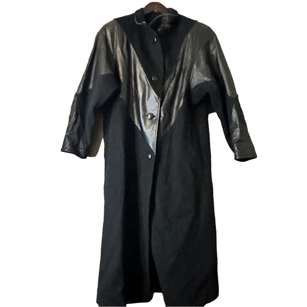 Vintage Women’s Sears Black Leather-Accented Women's Wool Coat Sz 6